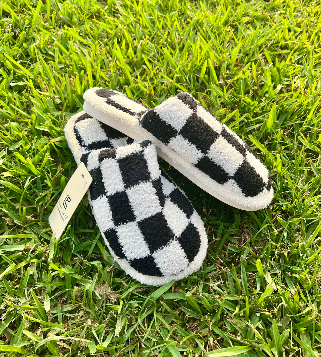 Checkered Print Slippers